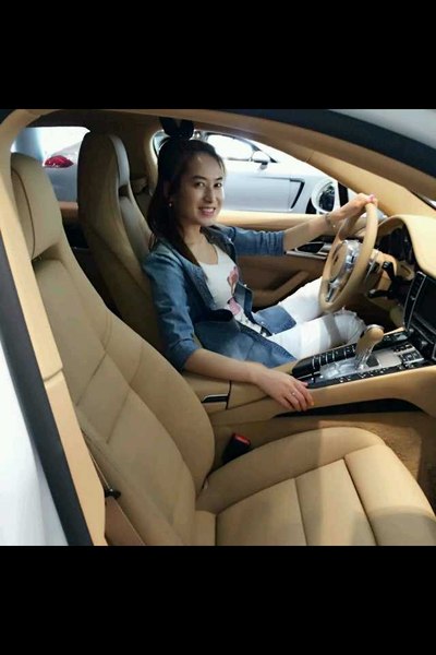 这啥车、 朋友圈炫耀的 帮忙看下_一汽-大众C