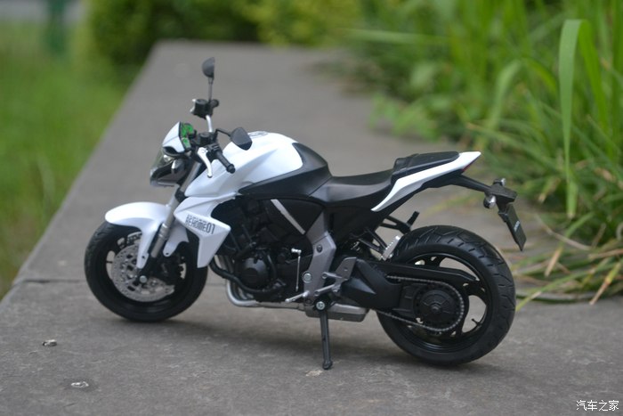 变异大黄蜂 本田cb1000r