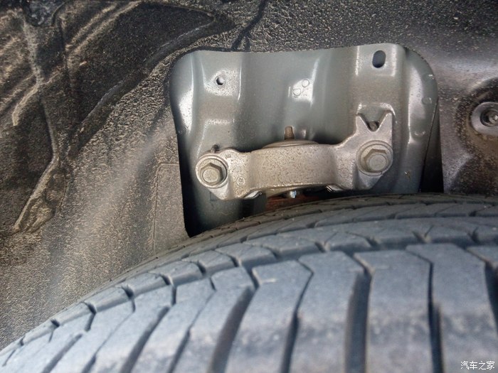 【图】新发现,左右后轮距轮眉高度不一样,错一