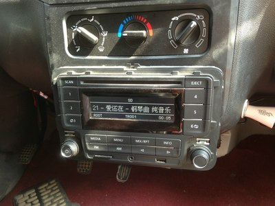 自改五菱之光音响系统,收音机升级高品质原车cd机