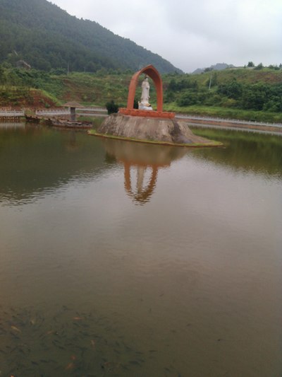 南康小伙带你一起走进南康最美公园-南山生佛寺