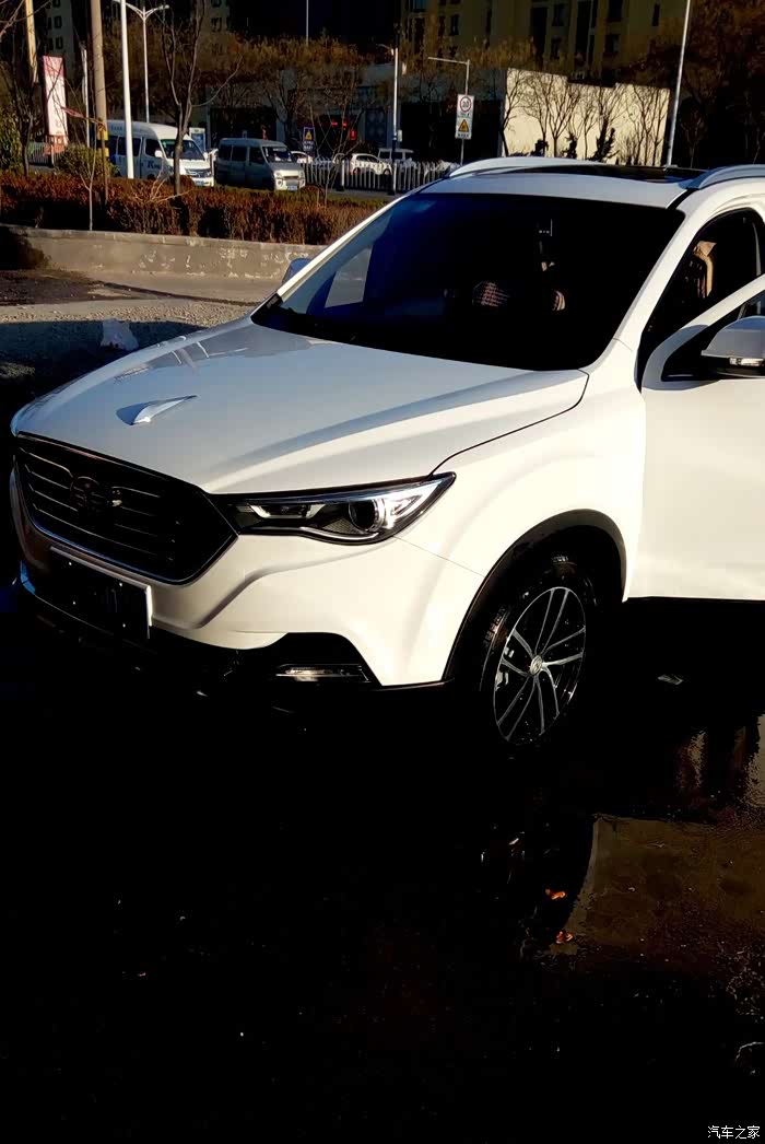 附白色小司令"洗澡"黑白大片_奔腾x40论坛_汽车之家论坛