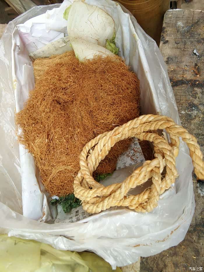 各种切丝细度,不同烟叶部位的水烟刀烟丝,记忆中祖父们的最爱.