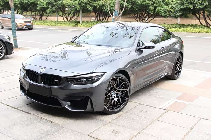 宝马m4矿石灰大片欣赏
