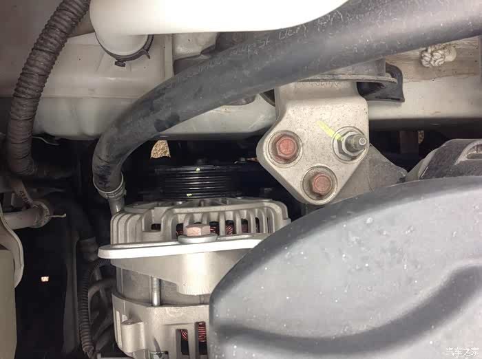 闽d车主1年不到的车长城m4发动机皮带断裂