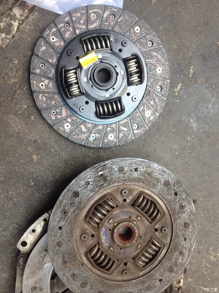 06款骏捷更换离合器片作业