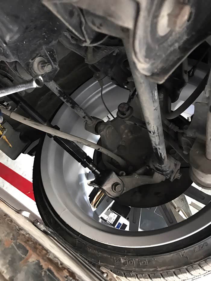 歌诗图后轮改外八