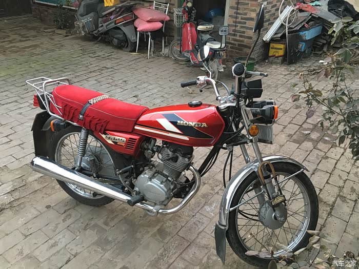 本人收藏的全新92年原装进口本田cg125三代花猫