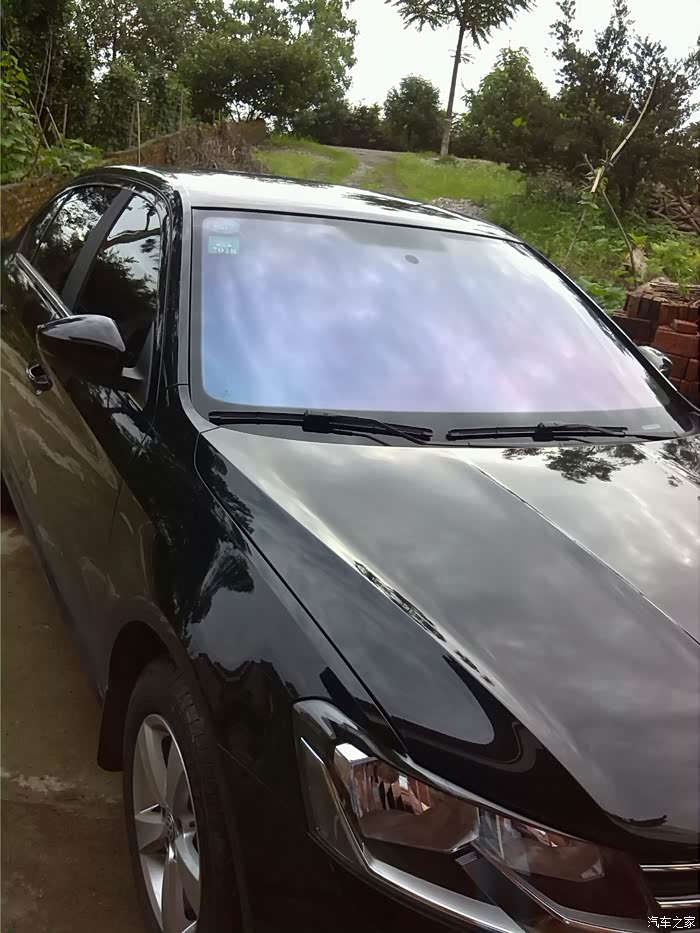 求鉴定:我贴的3m晶锐70前挡膜是真货吗