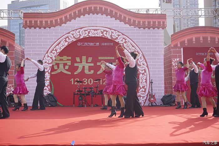 舞蹈欣赏--雪绒花。