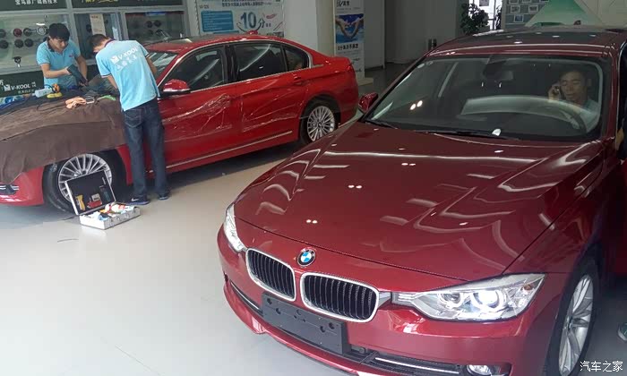 直播提车贴膜 双红对比