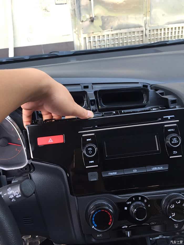 飞度帮朋友安装缤智cd车帮团