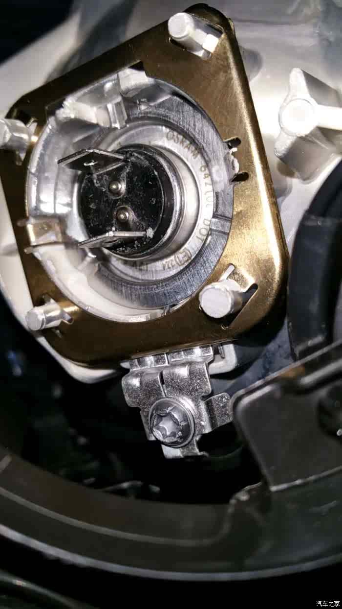 2016款c4l16t自精怎么换灯泡