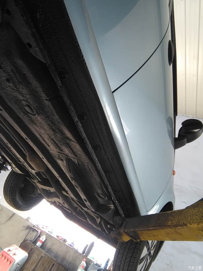 我的底坎也有点烂了!