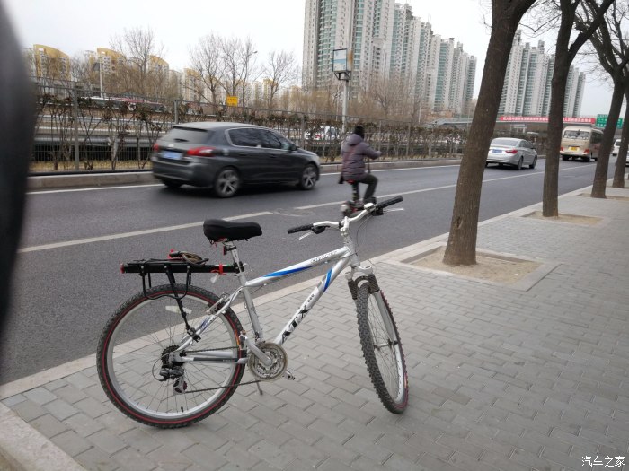 1月4日骑行26公里北京站取票,给北京蓝天做贡