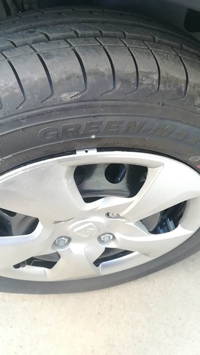 【图】398轮胎都是这样的吗_宝骏310论坛_汽车之家论坛