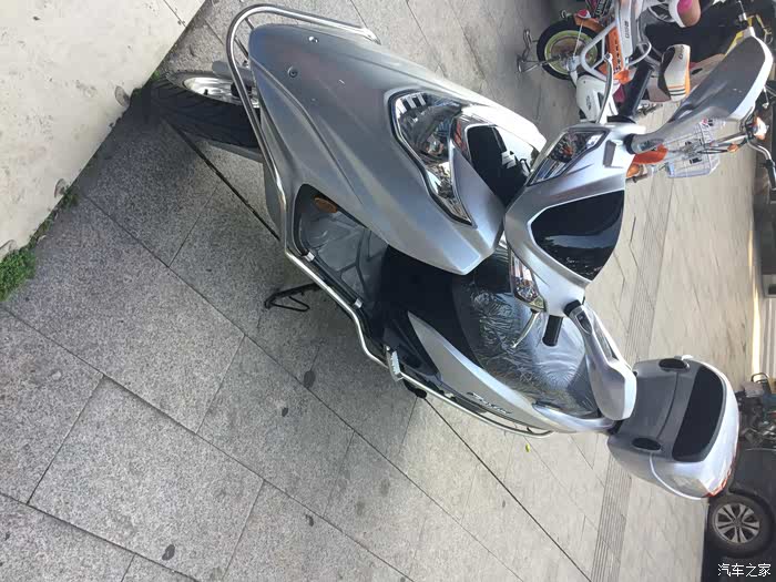 己入手铃木红宝