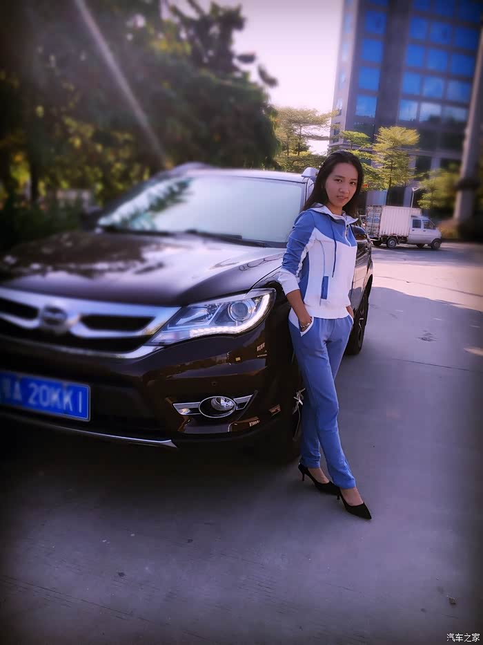 【图】媳妇当车模_比亚迪s7论坛_汽车之家论坛