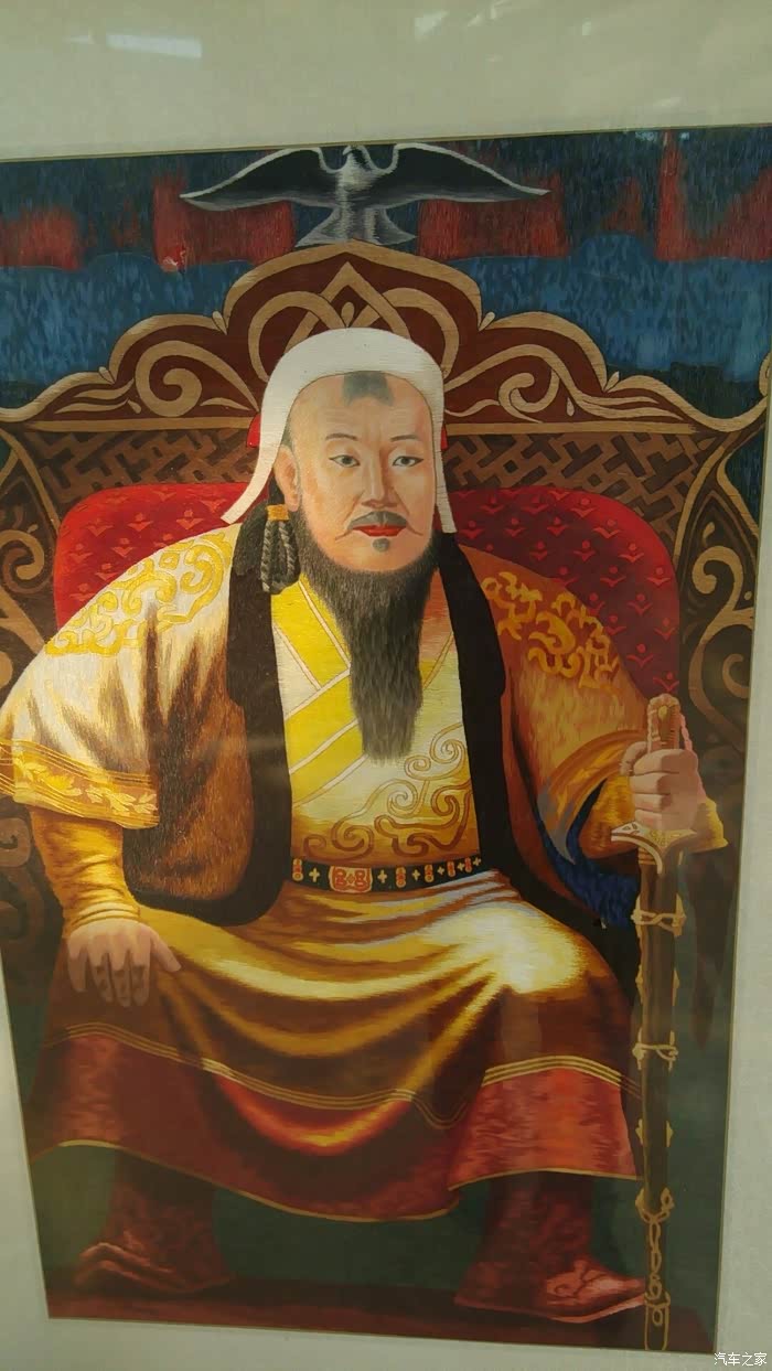 这是内蒙乌海家居博物馆成吉思汗.