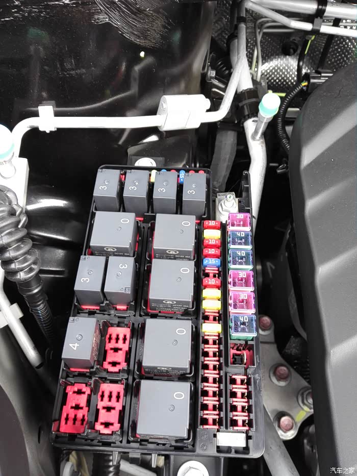 【图】发动机仓保险盒_哈弗h2论坛_汽车之家论坛