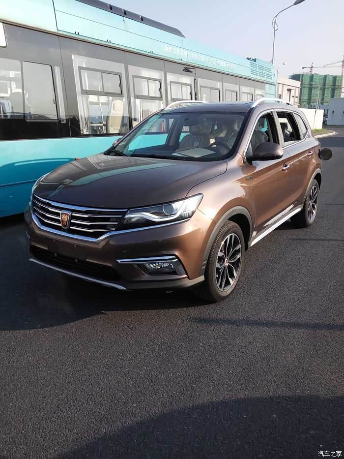 【图】路拍一台棕色rx5第一发,不黑不托,仅供颜色参考_荣威rx5论坛