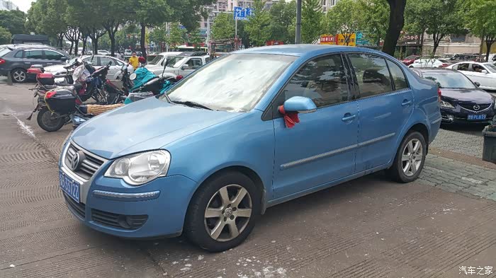 polo三厢车是不是不怎么保值?