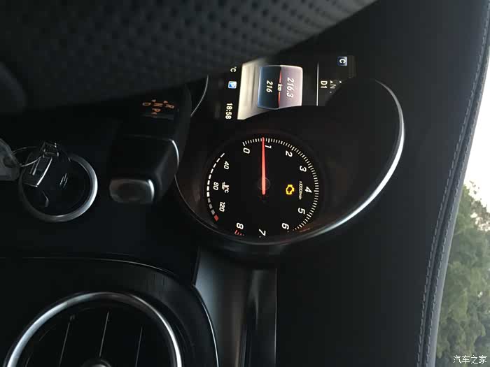 刚提的奔驰c180上高速发动机故障灯亮