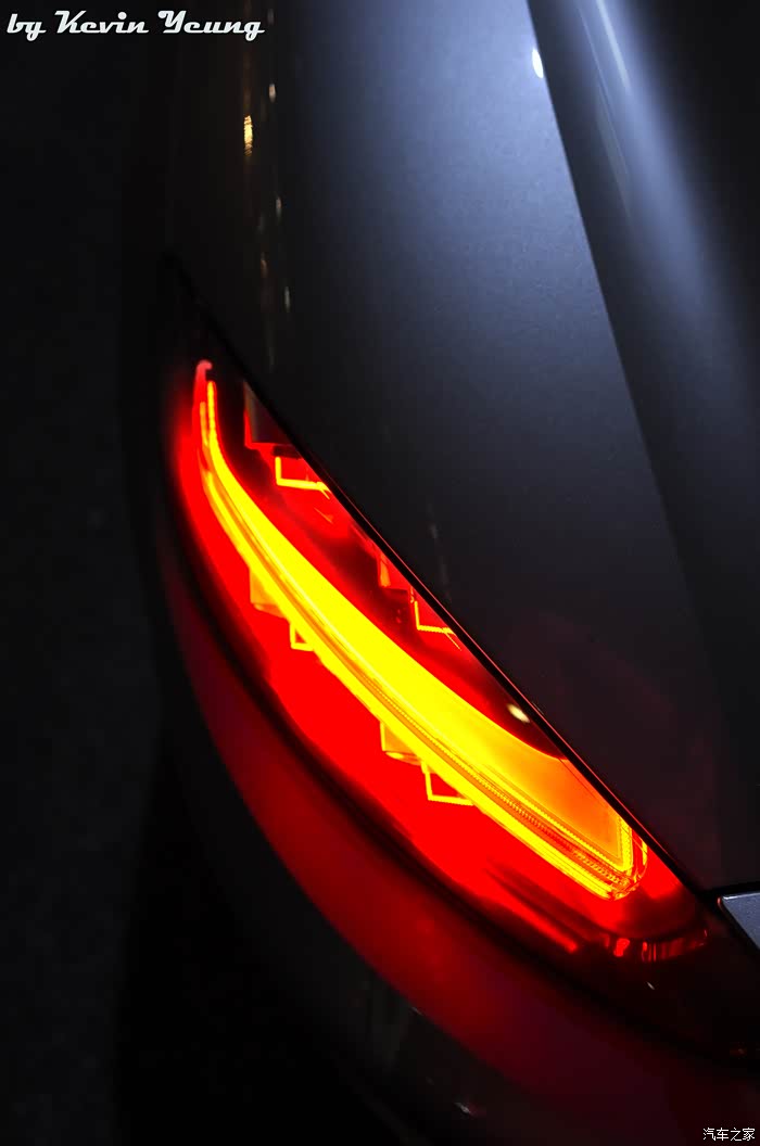 谁有熏黑尾灯的实车效果图么?