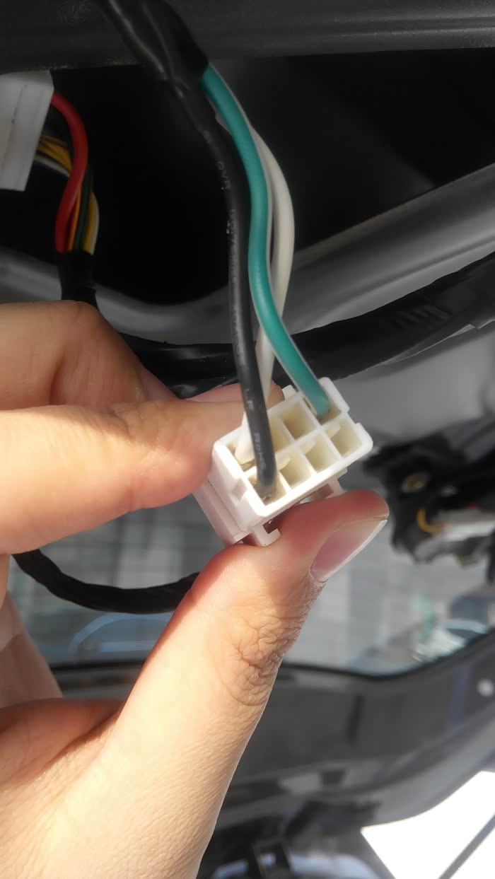 影像倒车灯接线,求大神指点_绅宝d20(北汽e系列)论坛_汽车之家论坛