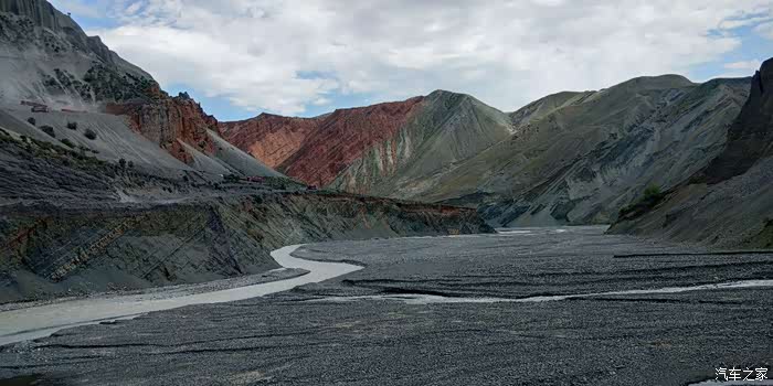 自驾游国防公路—安集海大峡谷