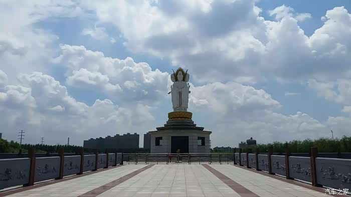 路虎威锋车友小聚长春百国兴隆寺一游
