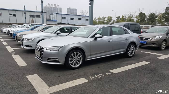 求17款花剑银和白金色实车图