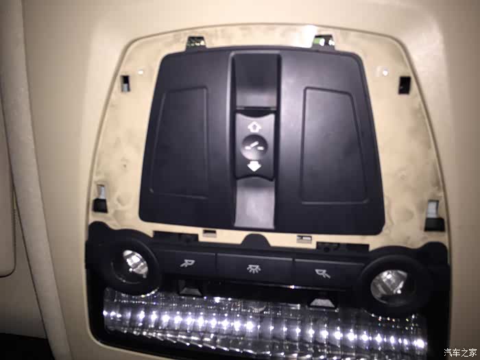 技术贴5系前阅读灯拆法只希望更多的5系车主不要受害