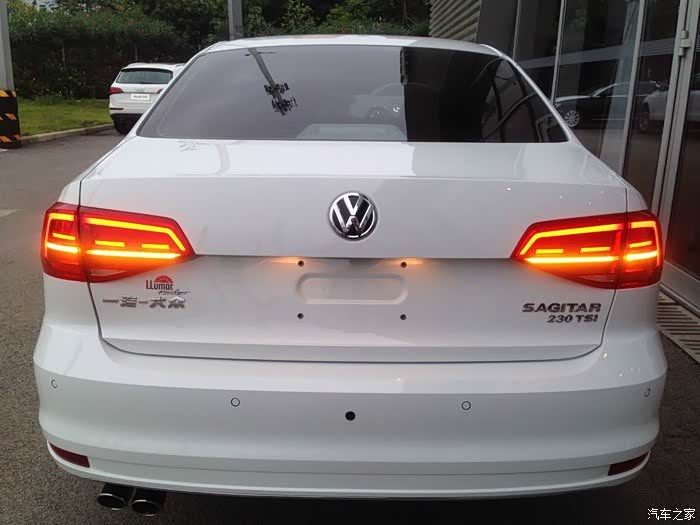 2015款速腾的尾灯为什么有两个版本高手速来看看