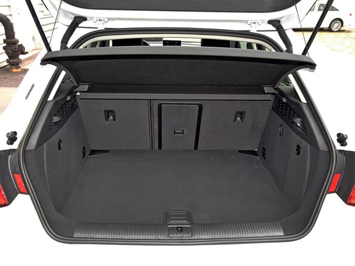 【图】两厢的后备箱_奥迪a3论坛_汽车之家论坛