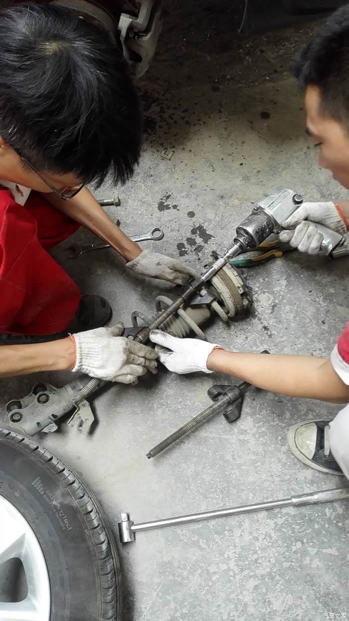 10款骊威劲锐更换压力轴承