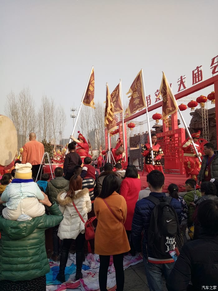 正月十五许昌霸陵桥公园逛庙会