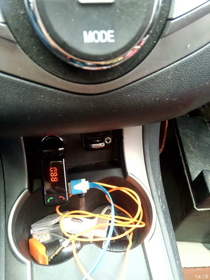 海马m3汽车cd加装aux 请问高手怎么样弄个音频输入