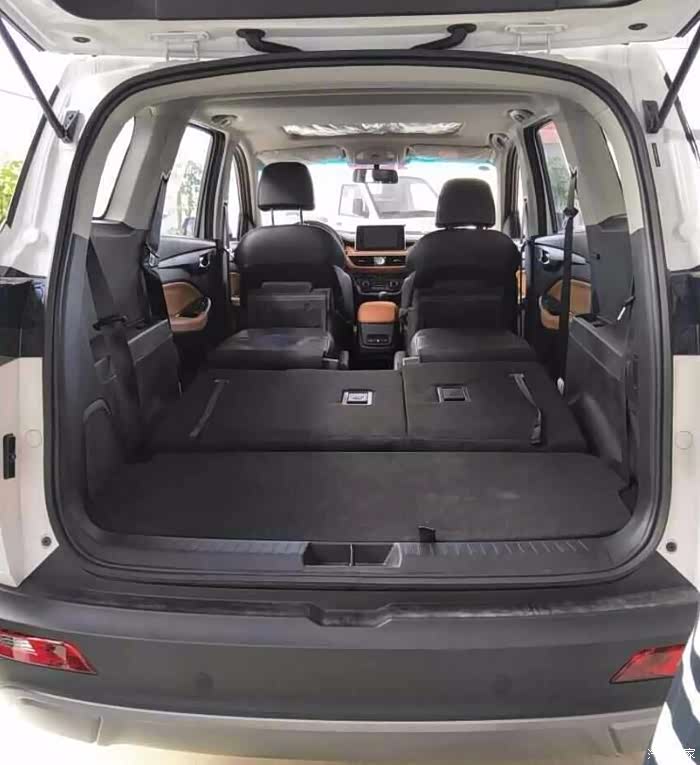 【图】座椅全部放倒,纵深有多少?_五菱宏光s3论坛_汽车之家论坛