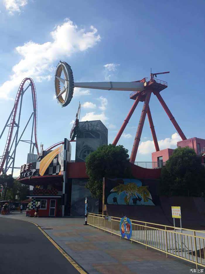 人多出去玩也不怕,因为有gs7啊