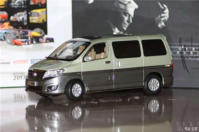 丰田埃尔法的老祖宗之国产版——金杯阁瑞斯