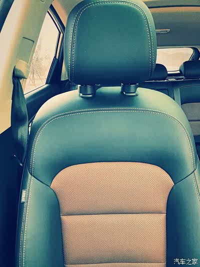 环抱式座椅包裹性