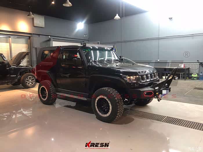 【改装案例】bj40两门版改雷神轮眉 内衬,雷神前杠,后杠