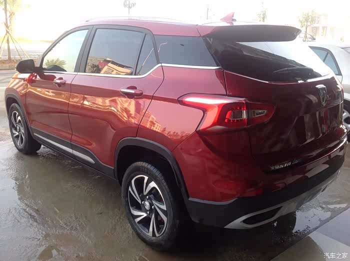 红色宝骏510送给老婆的礼物