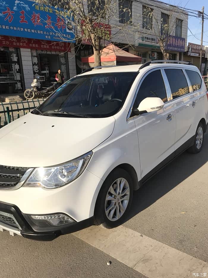 宝骏73014款舒适型行驶里程2.7w无碰撞无剐蹭准新车