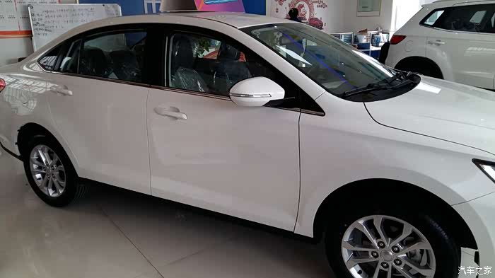 去4s店看到了骏派a50