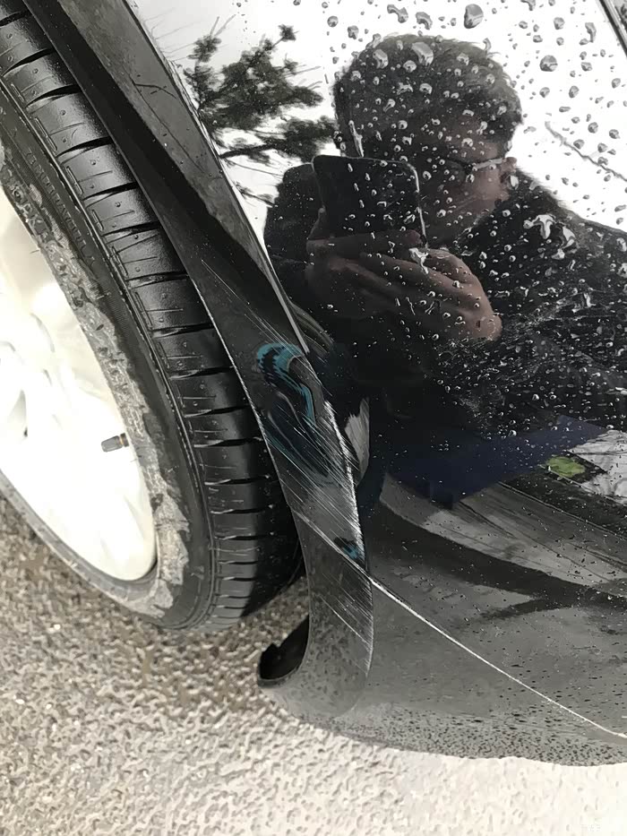 【图】新车被蹭了 求指导_凯迪拉克ats/ats-l论坛_汽车之家论坛