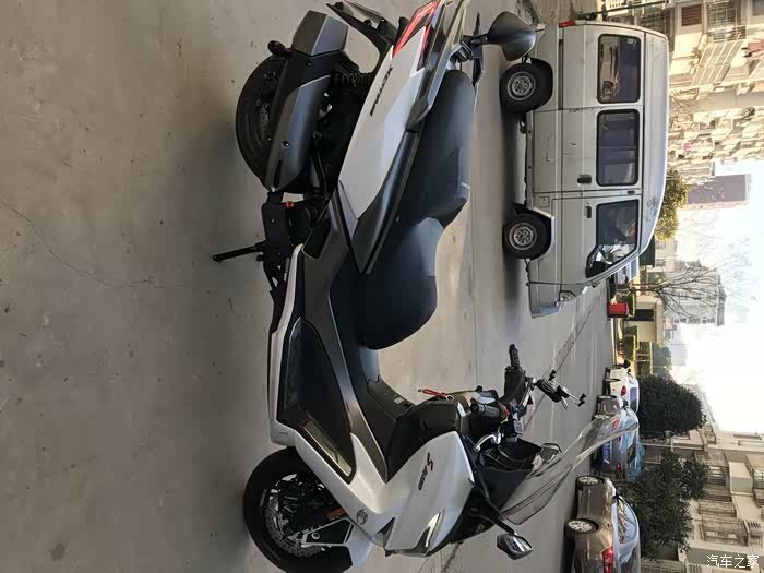 光阳赛艇400今天提车