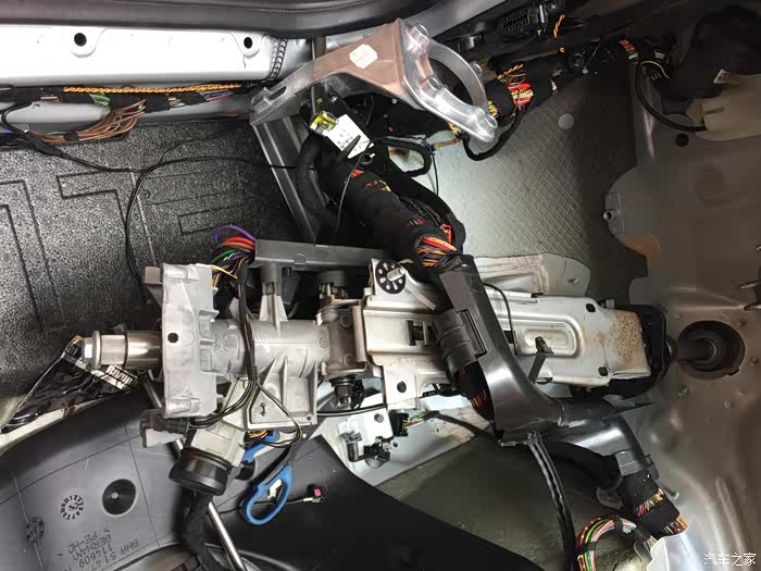 2010年买的2008款宝马x3,臭味难忍!大拆八块!