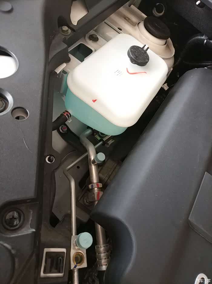 玻璃水水箱